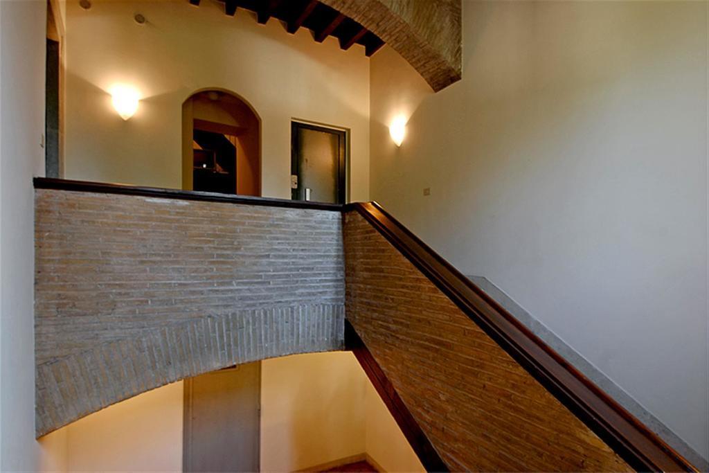 Pearl Suite Rome Room photo